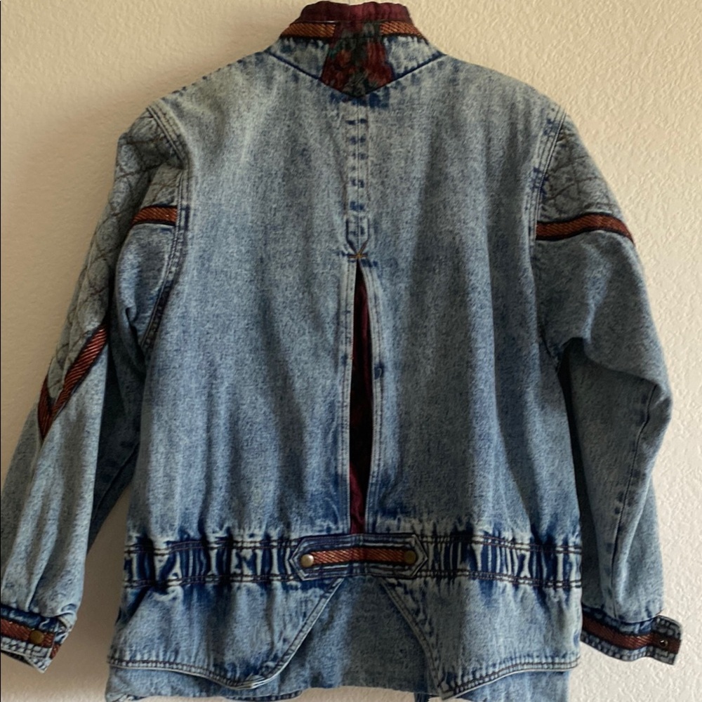Blue And Red Jean Jacket With Patchwork Design - image 4